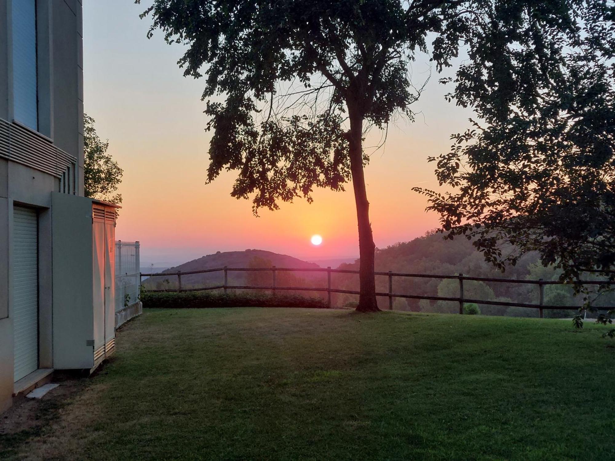 Sojuela Turismo Golf Naturaleza Y Vino Kültér fotó